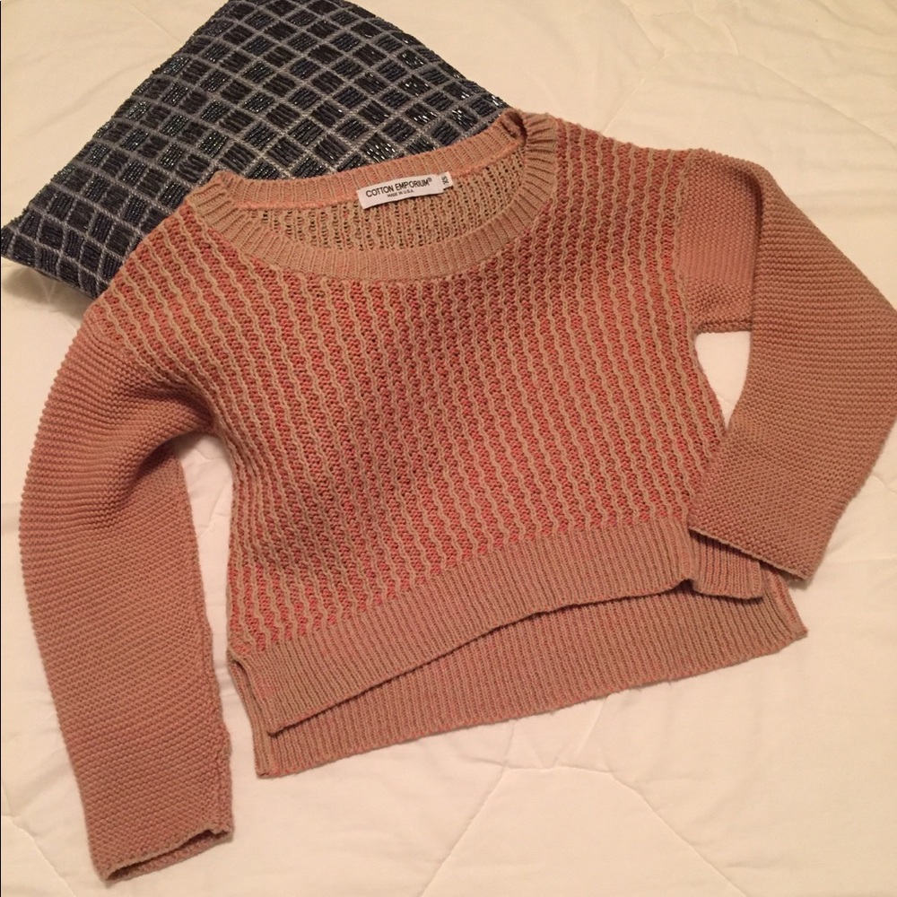 Loose fit sweater